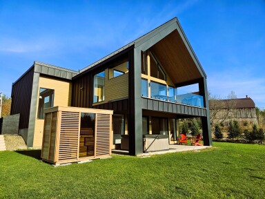 Québec, Grass, Villa, Interior Design, Chair, Lawn, Shelter