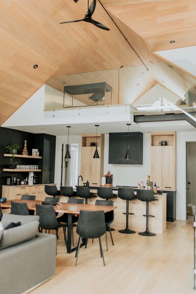 Québec, Indoors, Interior Design, Lamp, Ceiling Fan, Wood, Chair