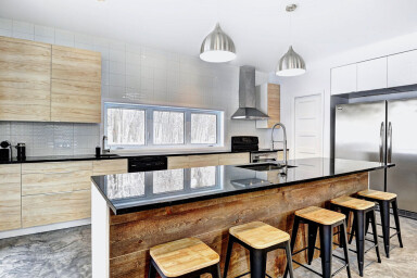 Chalet, Intérieur, Design D'intérieur, Cuisine, Tabouret De Bar, Mobilier, Îlot De Cuisine