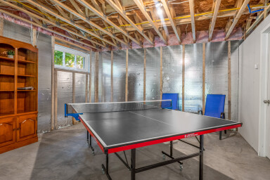Chalet, Ping Pong, Sports