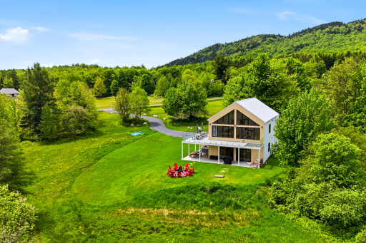 Nature, Herbe, Extérieur, Paysage, Bâtiment, Arbre, Chalet