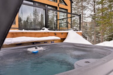 Canada, Hot Tub, Tub