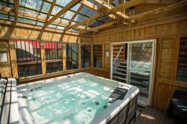 Canada, Indoors, Interior Design, Hot Tub, Tub, Wood