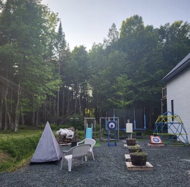 Chalet, Chaise, Mobilier, Extérieur, Tente, Plante