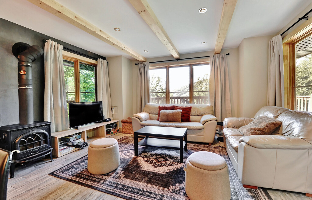 Nature,, Home Decor, Rug, Furniture, Living Room, Monitor, Interior Design