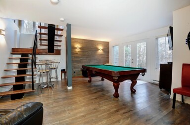 Canada, Table, Indoors, Floor, Desk, Interior Design, Chair