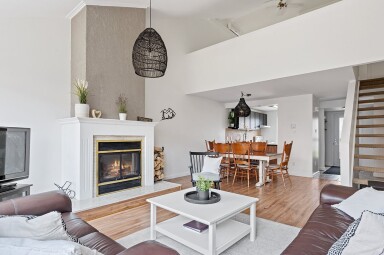 Québec, Décoration D'intérieur, Design D'intérieur, Table, Cheminée, Salon, Salle À Manger