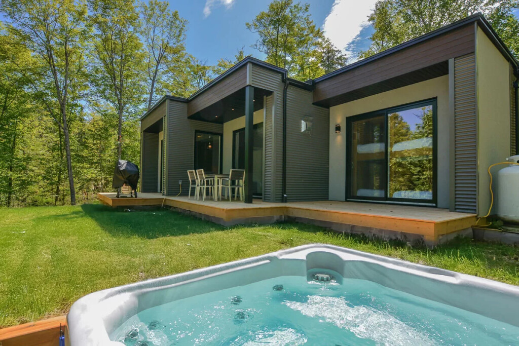 Nature,, Interior Design, Tub, Hot Tub, Housing, Villa, Grass