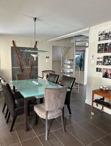 Nature, Salle À Manger, Table À Manger, Mobilier, Intérieur, Table, Chaise