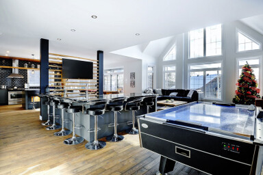 Canada, Indoors, Beauty Salon, Barbershop
