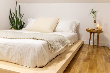 Québec, Cushion, Home Decor, Interior Design, Furniture, Pillow, Floor