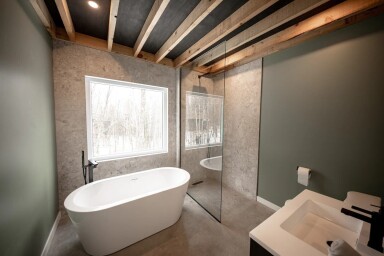 Québec, Indoors, Interior Design, Bathing, Bathtub, Person, Tub
