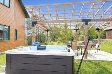 Canada, Véranda, Patio, Pergola, Décoration D'intérieur, Baignoire, Bain À Remous