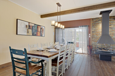 Chalet, Salle À Manger, Table À Manger, Table, Design D'intérieur, Revêtement De Sol, Bois