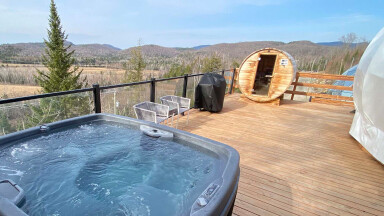 Québec, Tub, Hot Tub, Outdoors, Scenery, Interior Design, Porch