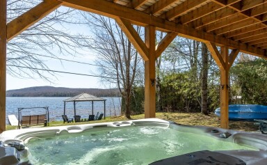 Québec, Extérieur, Paysage, Baignoire, Bain À Remous, Véranda, Banc