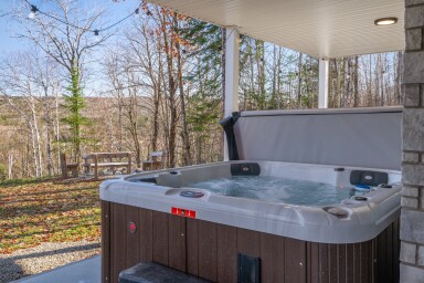 Canada, Hot Tub, Tub, Indoors, Interior Design