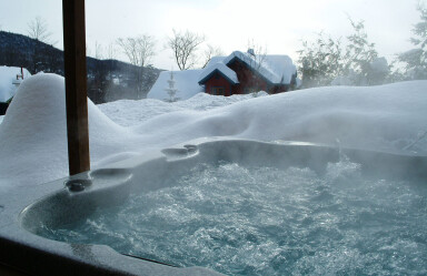 Québec, Baignoire, Bain À Remous