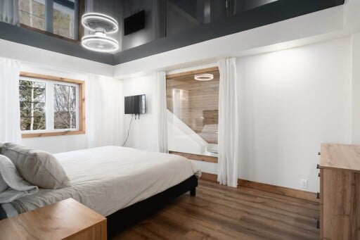 Chambre #2 à l'étage