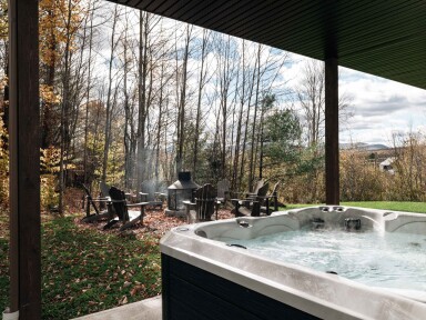 Canada, Baignoire, Bain À Remous, Baignade