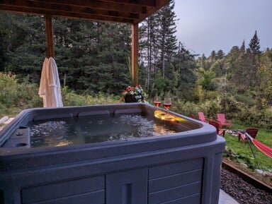 Canada, Tub, Hot Tub, Indoors, Interior Design