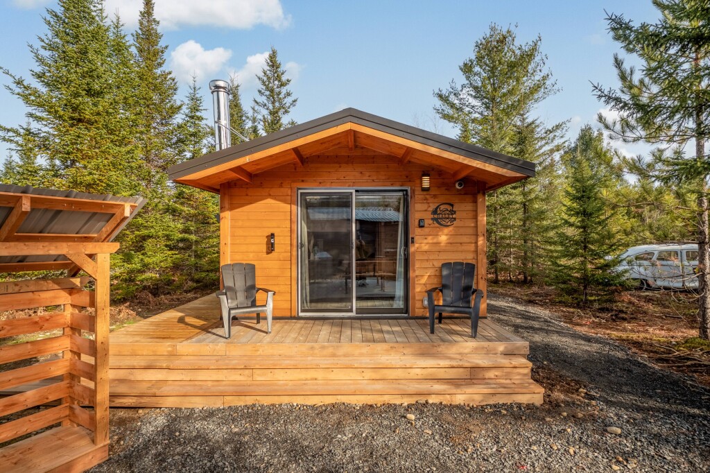 Nature,, Housing, Wood, Shelter, House, Chair, Car
