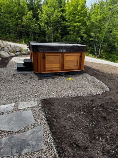 Québec, Tub, Hot Tub, Interior Design, Stained Wood, Wood, Road