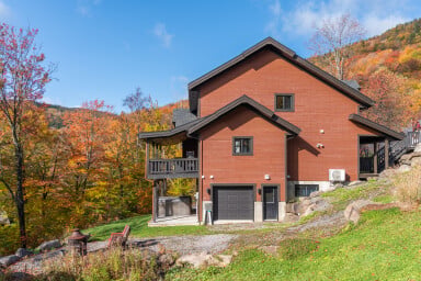 Canada, Outdoors, Shelter, Hut, Bench, Tree, Housing