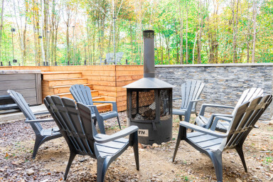 Chalet, Cour Arrière, Cour, Design D'intérieur, Chaise, Patio, Cheminée