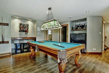 Canada, Furniture, Table, Indoors, Desk, Chandelier, Lamp