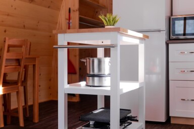 Chalet, Design D'intérieur, Cuisine, Chaise, Meubles, Étagère, Marmite