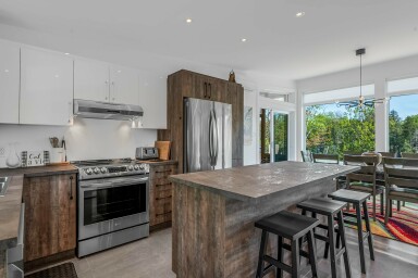 Chalet, Intérieur, Design D'intérieur, Cuisine, Îlot De Cuisine, Réfrigérateur, Chaise