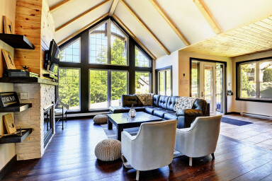 Québec, Interior Design, Living Room, Floor, Home Decor, Wood, Chair
