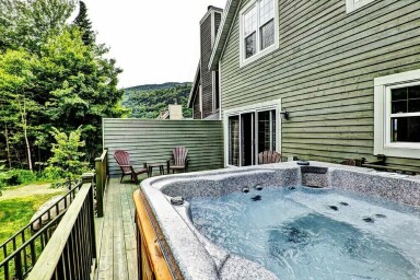 Québec, Tub, Hot Tub, Outdoors, Scenery, Chair, Furniture