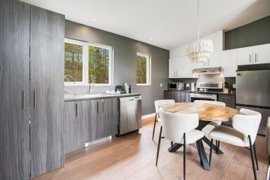 Cottage, Indoors, Interior Design, Dining Room, Dining Table, Table, Kitchen