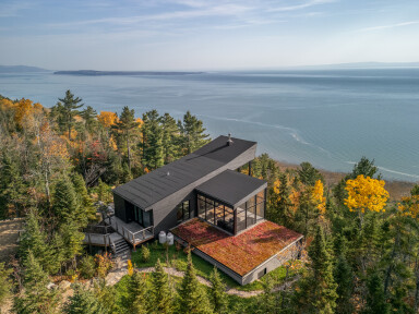 Québec, Outdoors, Scenery, Tree, Fir, Building, Shelter