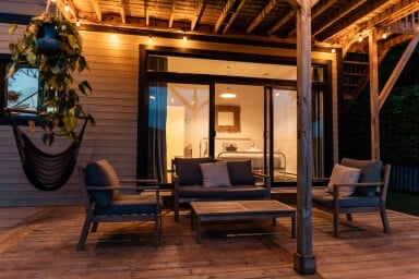 Québec, Interior Design, Housing, Porch, Wood, Lamp, Patio