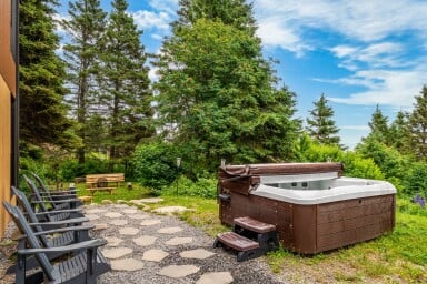 Cottage, Tub, Path, Walkway, Flagstone, Hot Tub, Scenery