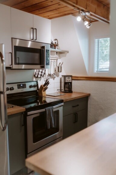 Canada, Intérieur, Design D'intérieur, Four À Micro-Ondes, Cuisine, Réfrigérateur, Sac À Main
