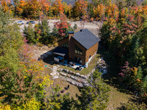 Nature, Bâtiment, Arbre, Extérieur, Voiture, Logement, Paysage