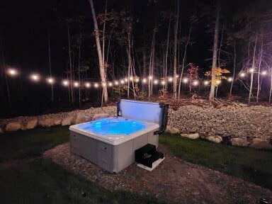 Canada, Baignoire, Bain À Remous