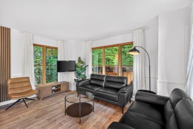 Cottage, Living Room, Interior Design, Lamp, Chair, Couch, Monitor