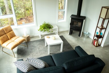 Québec, Living Room, Home Decor, Table, Coffee Table, Interior Design, Couch