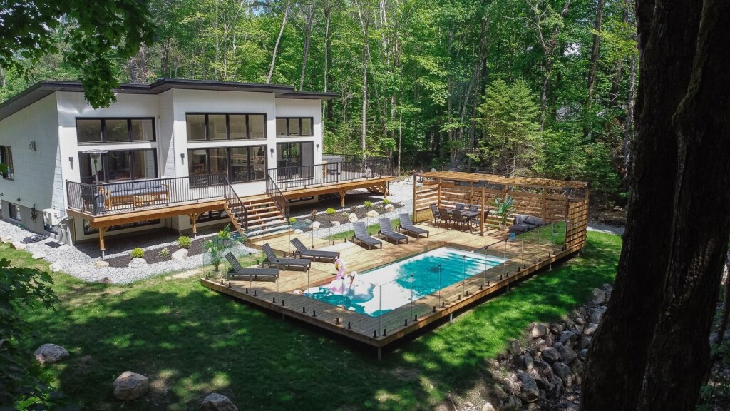 Nature,, Backyard, Outdoors, Scenery, Pool, Swimming Pool, Interior Design