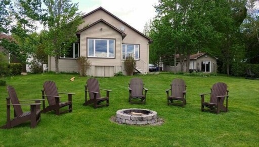 Nature,, Grass, Backyard, Outdoors, Yard, Lawn, Chair