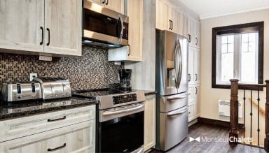 Chalet, Intérieur, Design D'intérieur, Cuisine, Appareil Électrique, Réfrigérateur, Micro-Ondes
