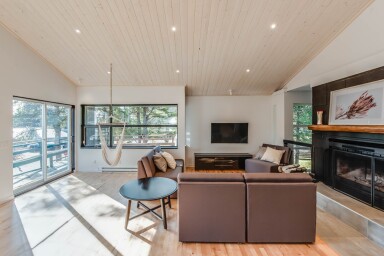 Québec, Indoors, Interior Design, Home Decor, Furniture, Living Room, Floor