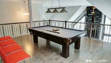Chalet, Meubles, Table, Intérieur, Chaise, Bâtiment, Table De Billard