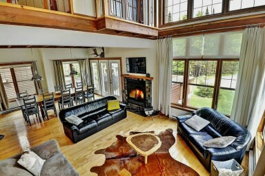 Canada, Home Decor, Interior Design, Wood, Couch, Living Room, Box