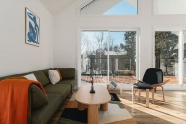 Chalet, Salon, Design D'intérieur, Canapé, Table Basse, Décoration D'intérieur, Porte-Fenêtre